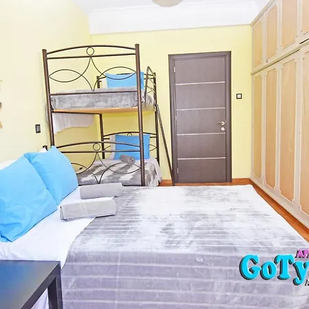 Apartment Sunny Penthouse In Central With Large Balcony Athens